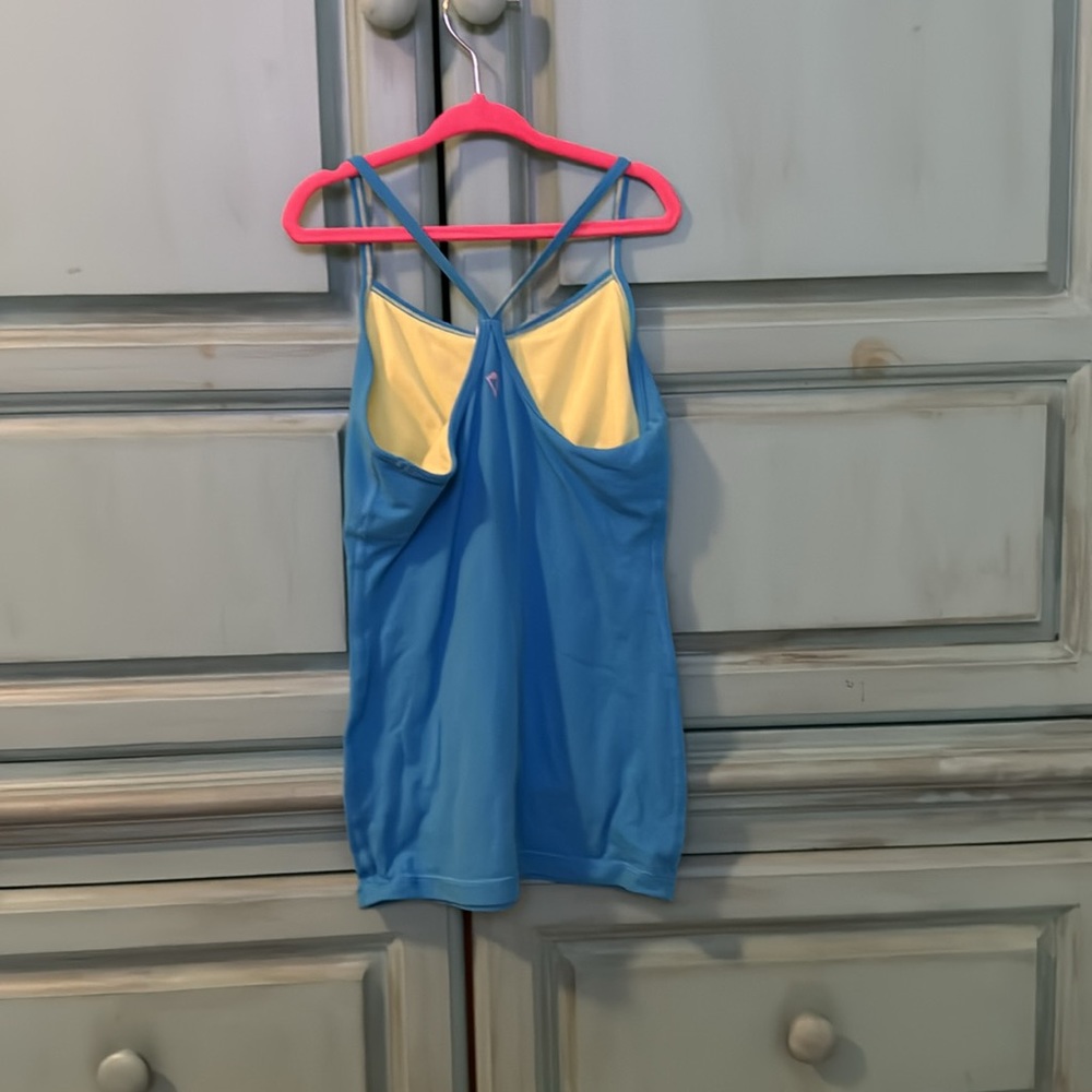 Tank top - Picture 2 of 3